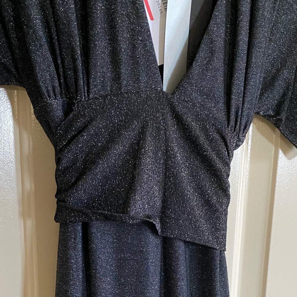 NWT Halston Heritage Tie-back metallic crepe gown - Picture 8 of 9